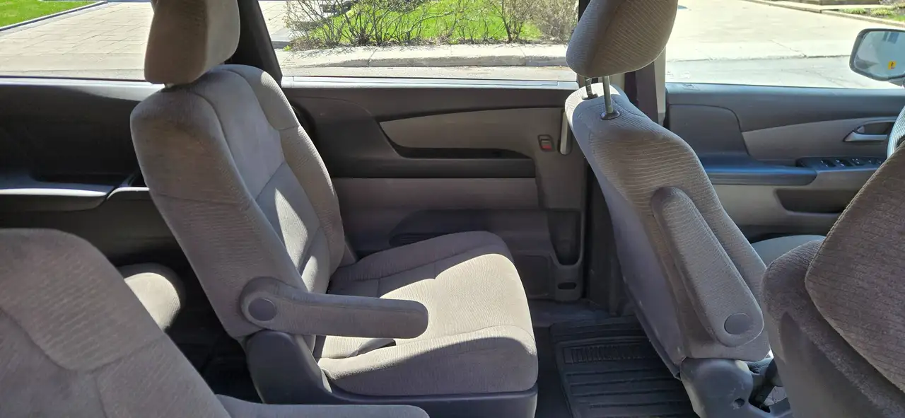 Honda Odyssey снимка Honda Odyssey