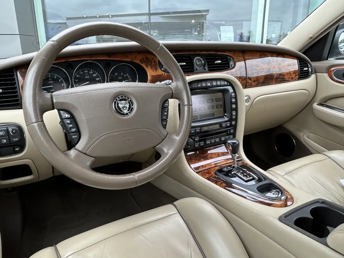 Jaguar XJ 4.2 298pk V8 Sovereign | Origineel Nederlandse XJ Blauw - 2
