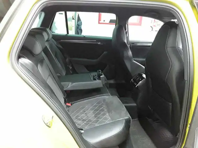 Skoda Superb view 13