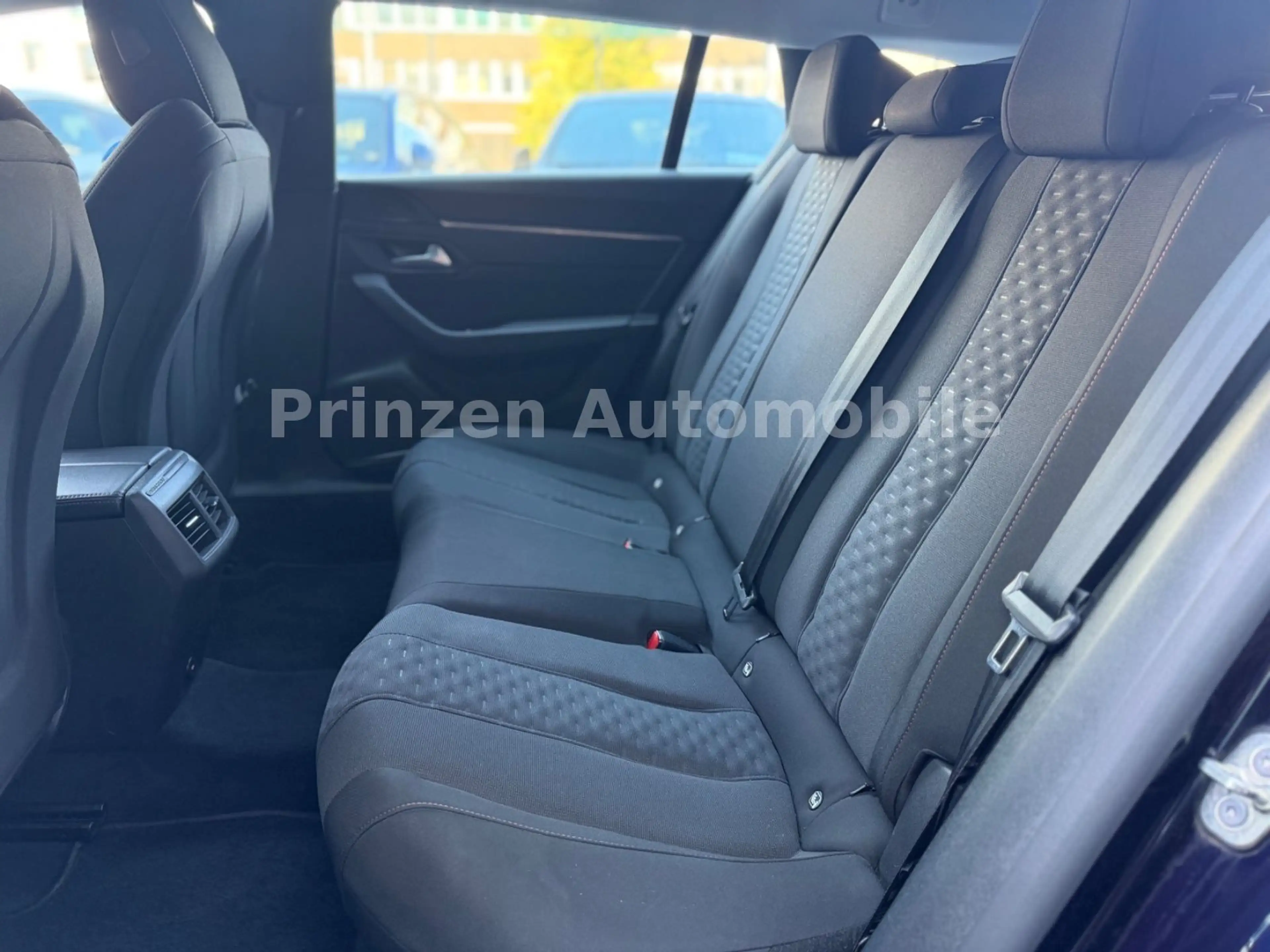 Peugeot 508 SW Active Pack*Spur*R.Cam*LED*Apple*Keyless — photo 9