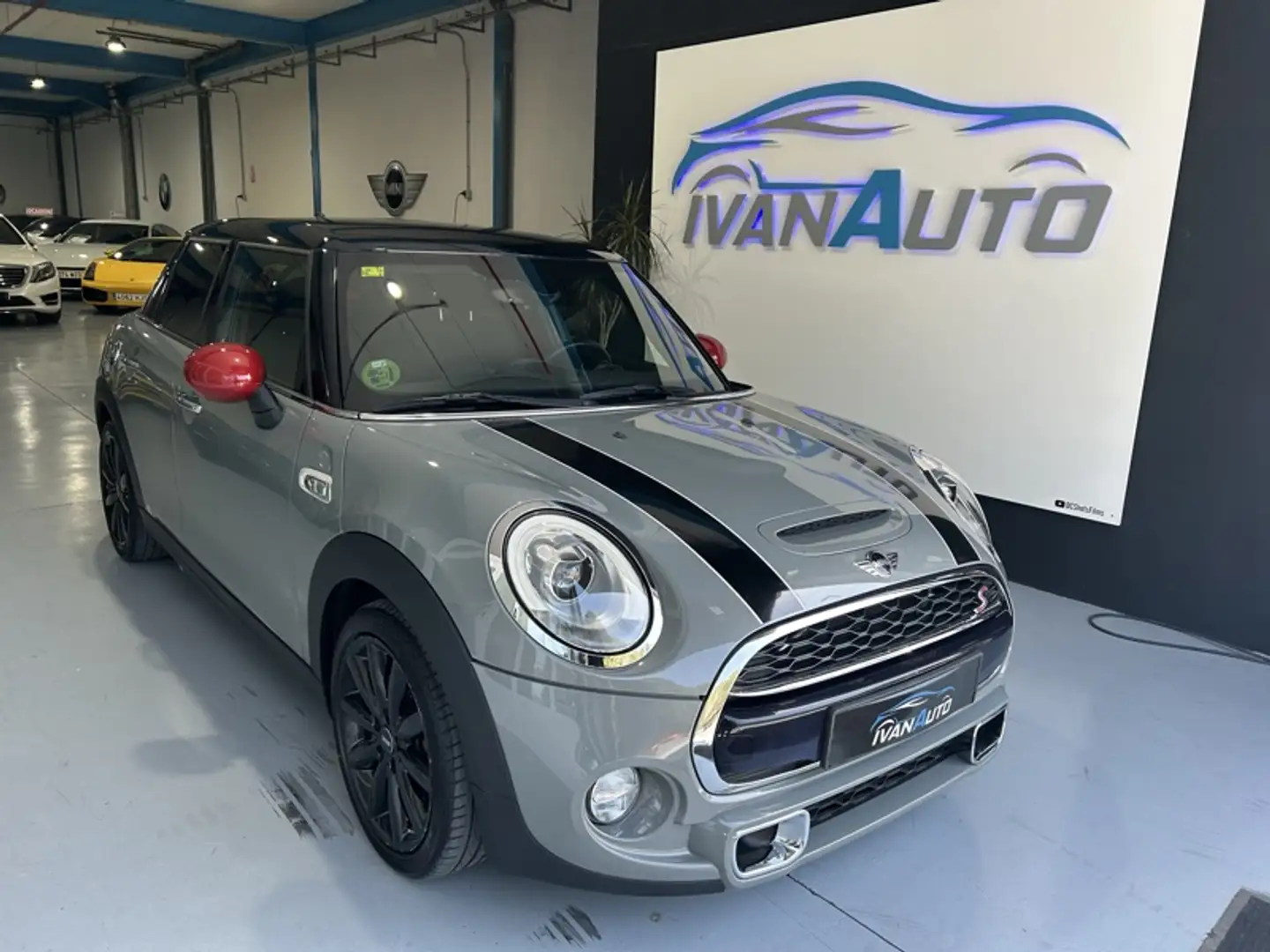 MINI Cooper SD Aut. Grijs - 1