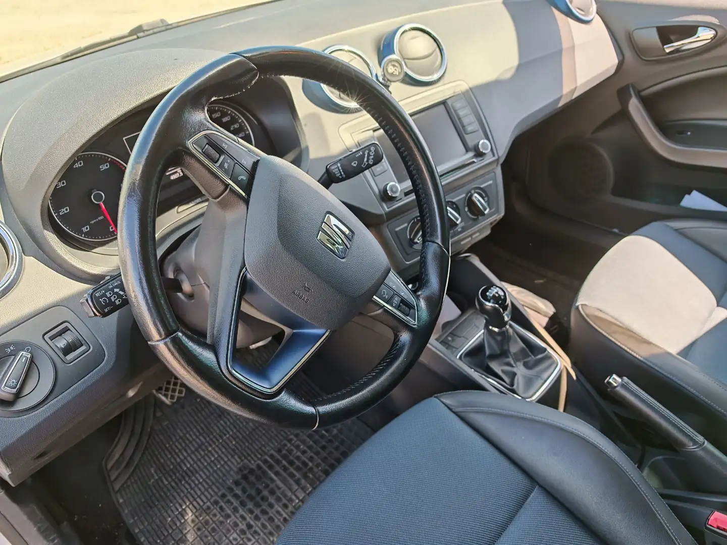SEAT Ibiza 5p 1.4 tdi cr Connect 90cv - 2