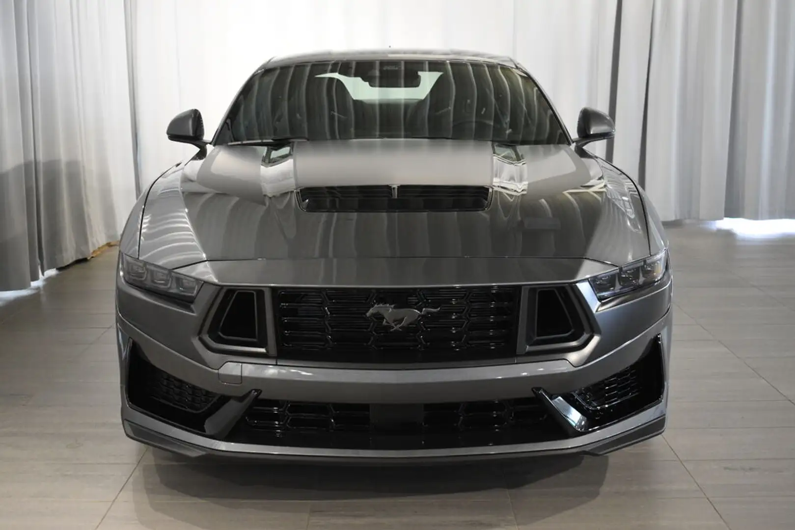 Ford Mustang 5,0 Ti-VCT V8 Dark Horse Aut. Grijs - 2