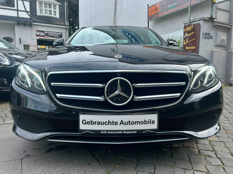 Mercedes-Benz E 300 E 300 de  Lim. Avantgarde Burmester/360°Kamera/AHK — photo 4