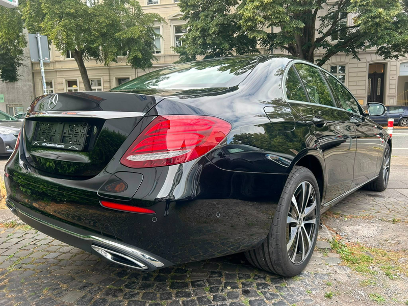 Mercedes-Benz E 300 E 300 de  Lim. Avantgarde Burmester/360°Kamera/AHK — photo 7