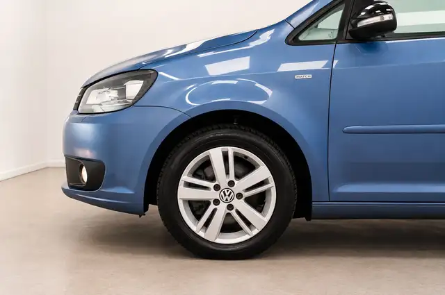 Volkswagen Touran view 9