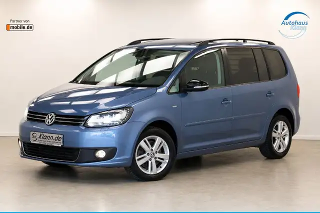 Volkswagen Touran view 3
