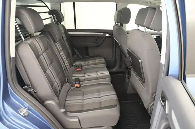Volkswagen Touran view 13