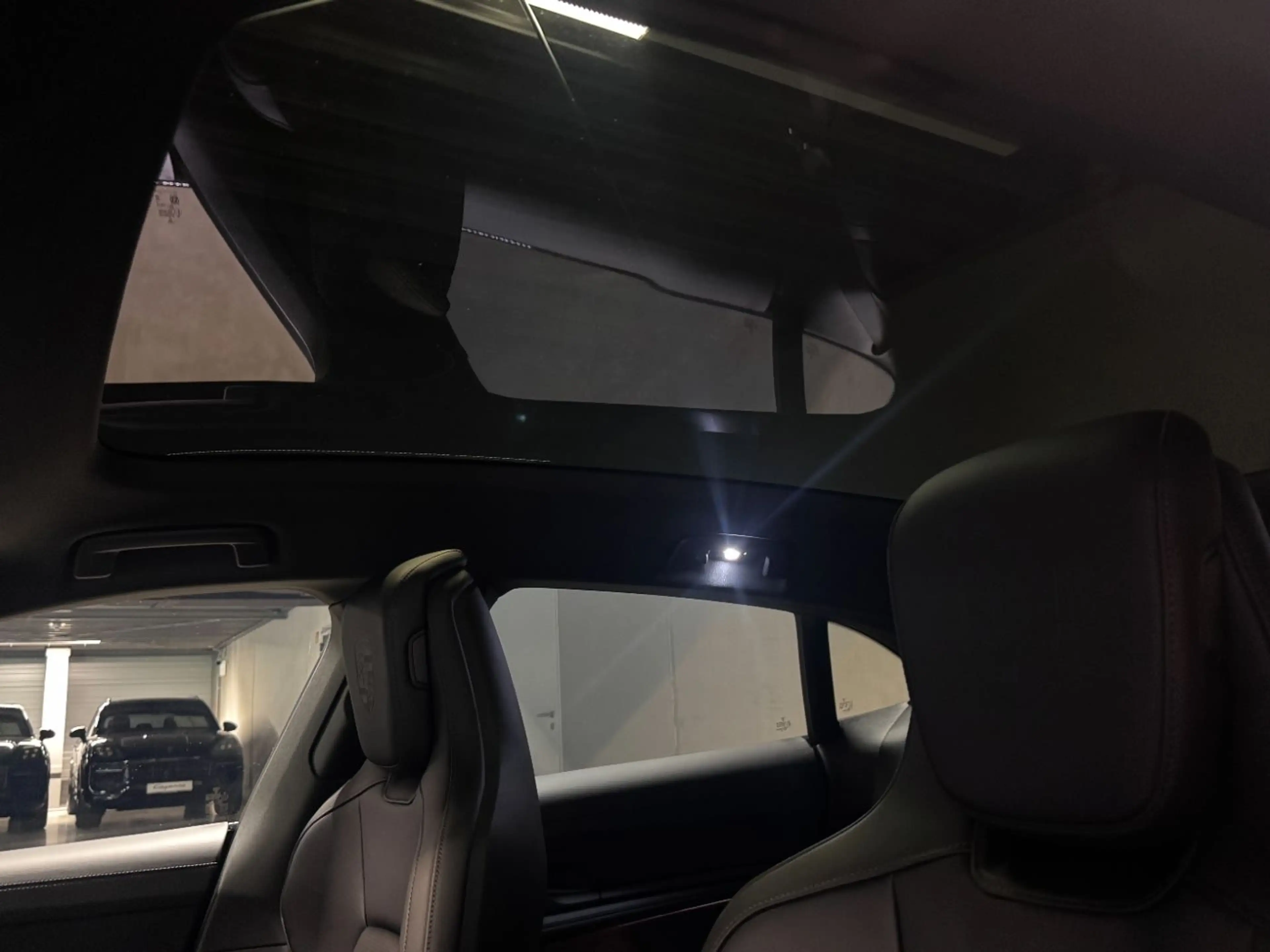 Porsche Taycan 4S Sport Turismo Black Edition |Head-up |Home-Link — photo 15