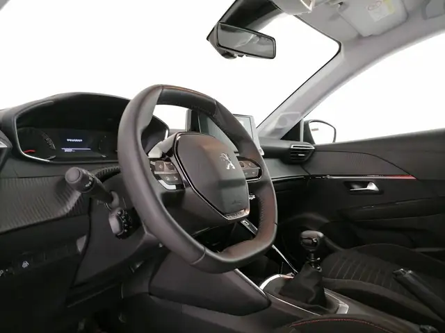 Peugeot 208 view 11
