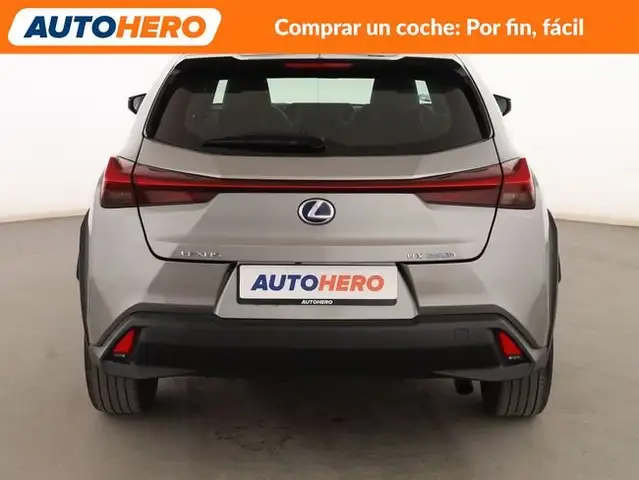 Lexus Ux view 5