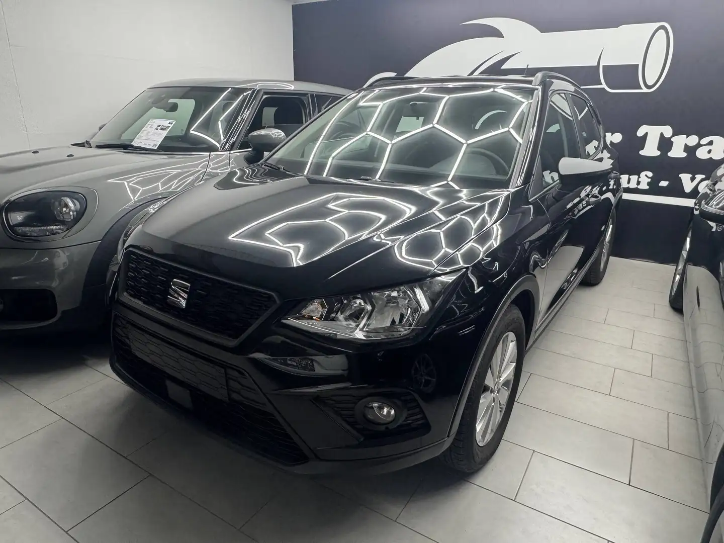 SEAT Arona Arona 1,0 Eco TSI Reference Reference Schwarz - 1