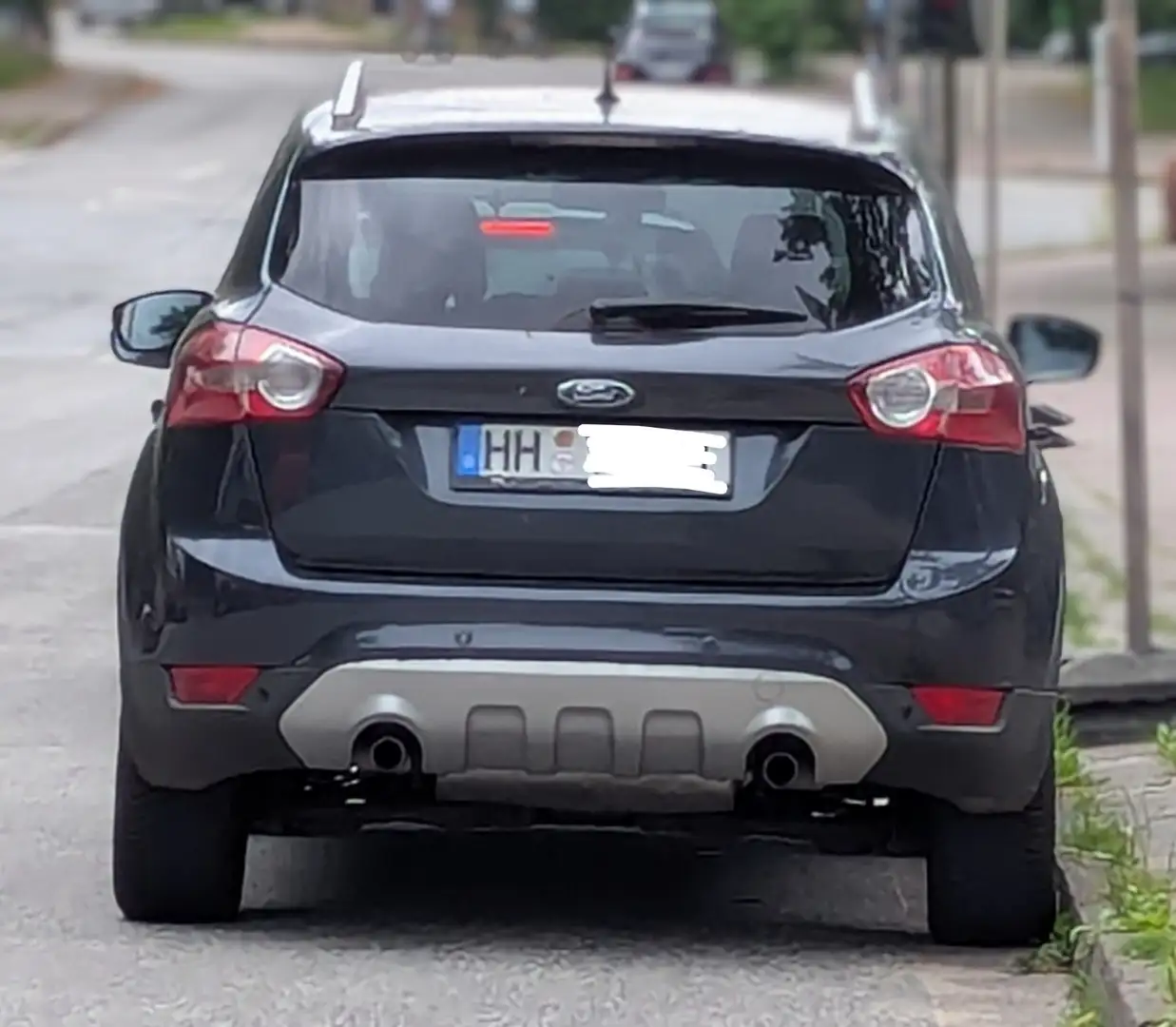 Ford Kuga 2.5 4x4 Titanium - 2