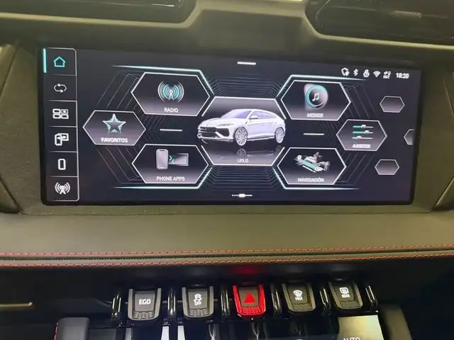 Lamborghini Urus view 16