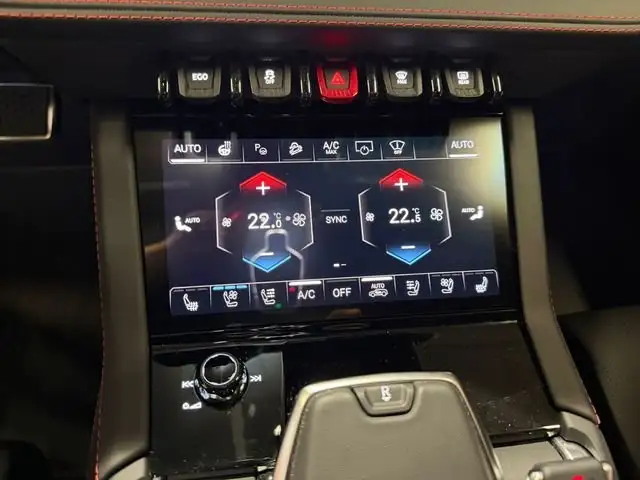 Lamborghini Urus view 17