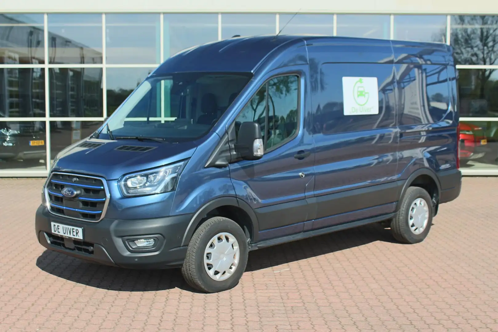 Ford E-Transit 350 L2H2 Trend 68 kWh Azul - 2