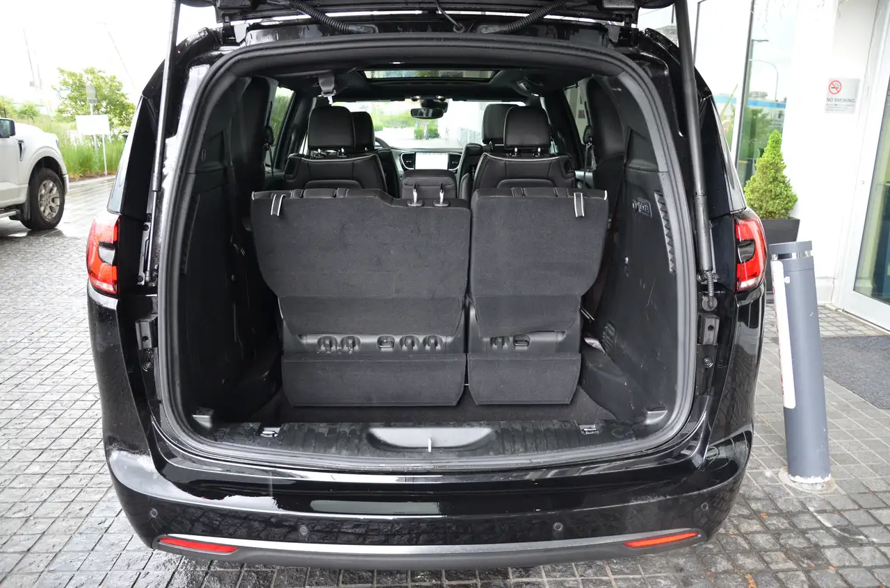 Chrysler Pacifica fotografie Chrysler Pacifica