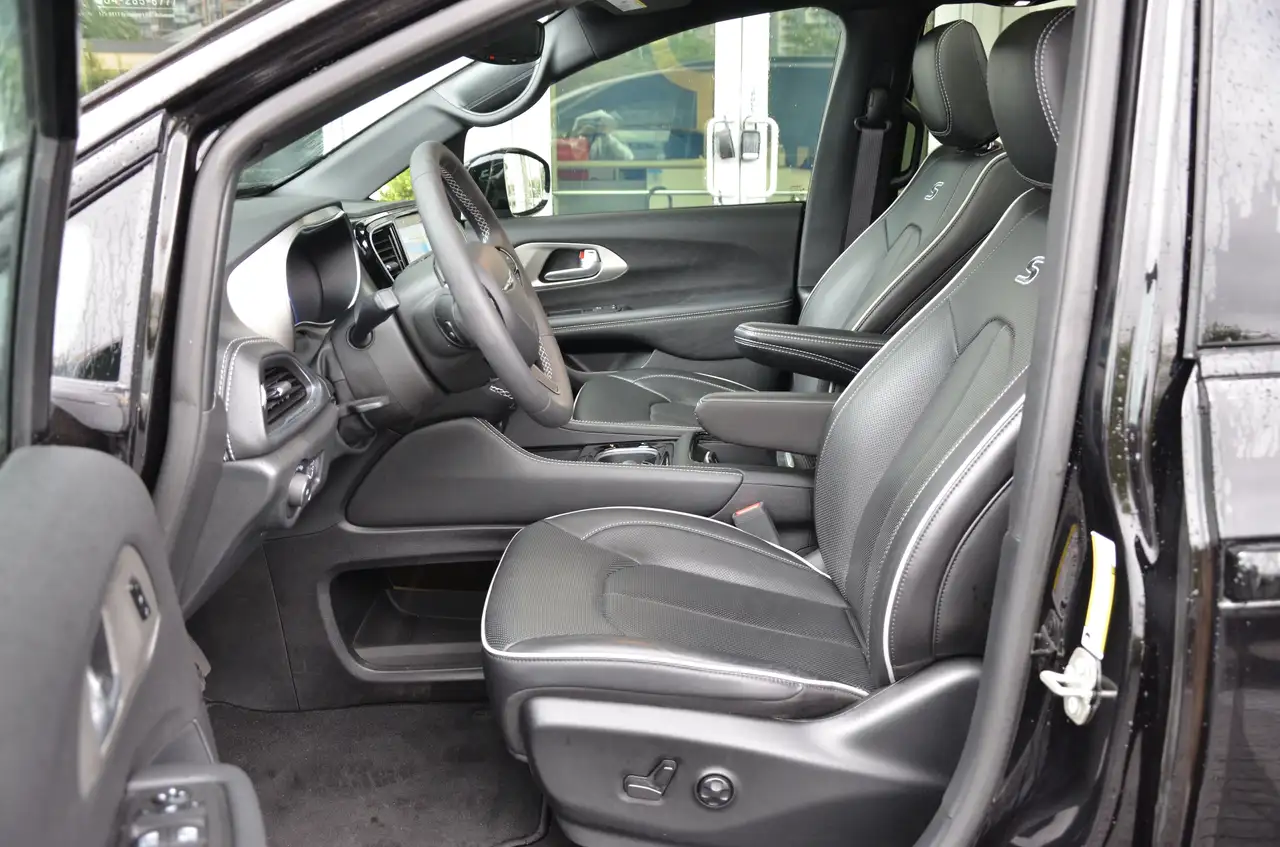 Chrysler Pacifica fotografie Chrysler Pacifica