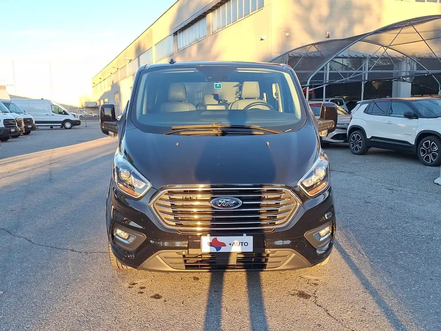 Ford Tourneo Custom 320L1H1 TITANIUM X ECOBLUE 185CV AUTOMATIC 8 POSTI Noir - 2