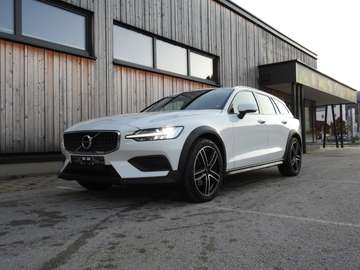 V60 Cross Country D4 AWD Cross Country Geartronic
