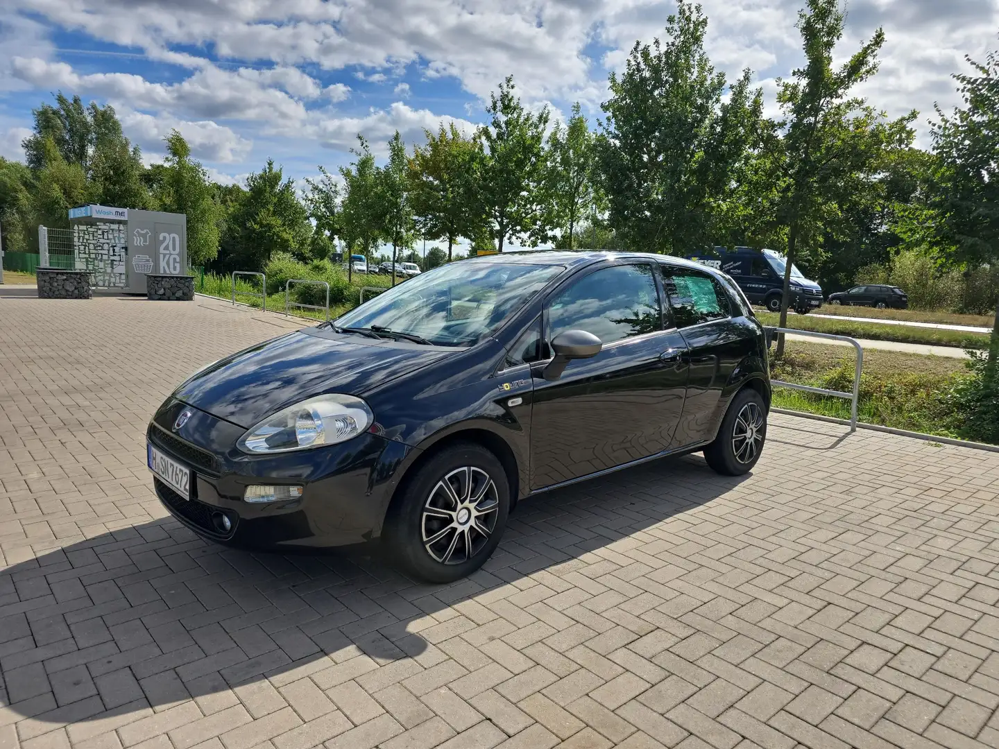 Fiat Punto EVO Young Edition (Schwarz) Schwarz - 1