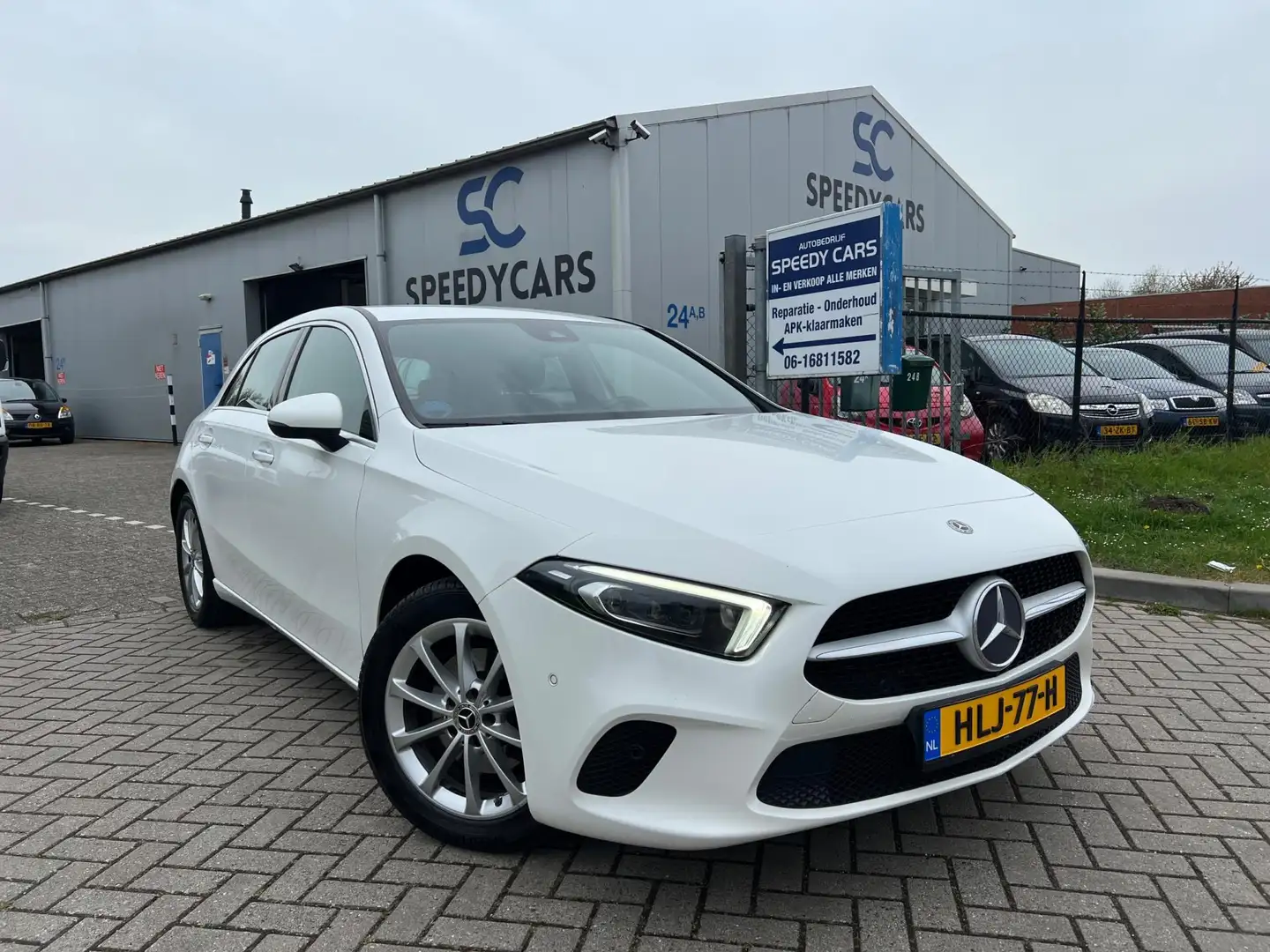 Mercedes-Benz A 200 Business Solution 2018 Wit Sport Wit - 1