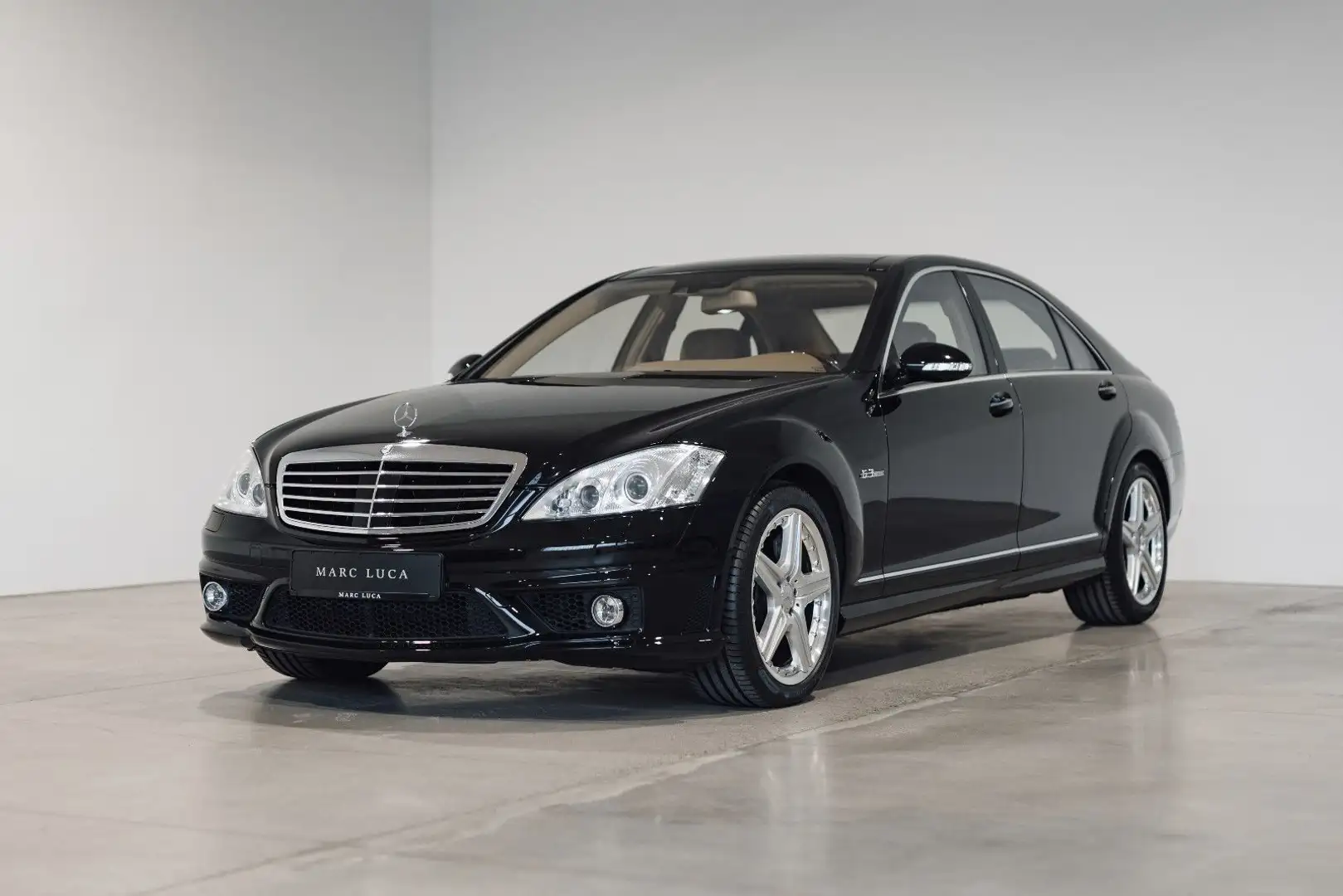 Mercedes-Benz S 63 AMG L Schwarz - 2