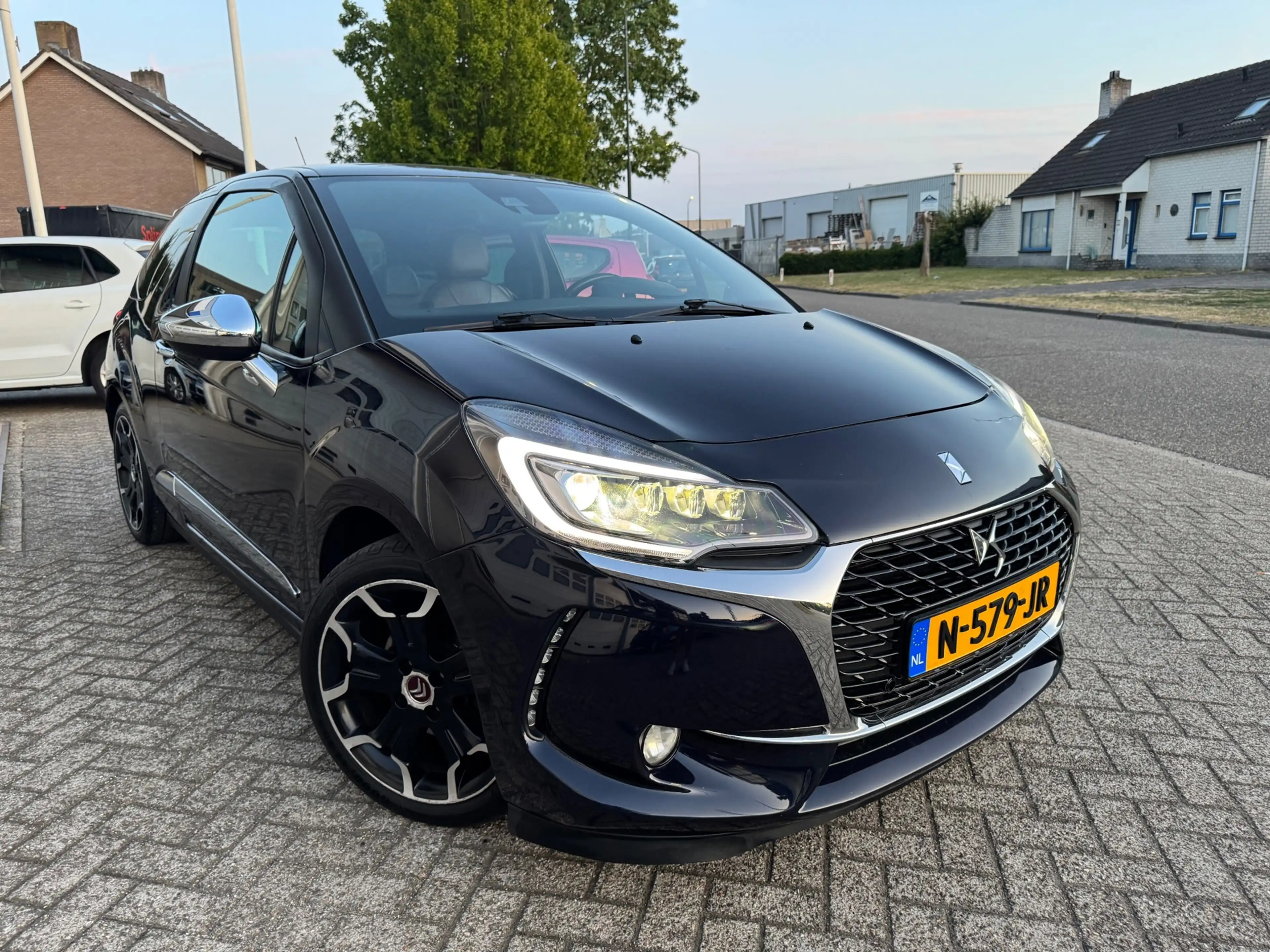 DS Automobiles DS 3 1.6 THP Sport Chic Xenon, Leer, Navi — photo 2