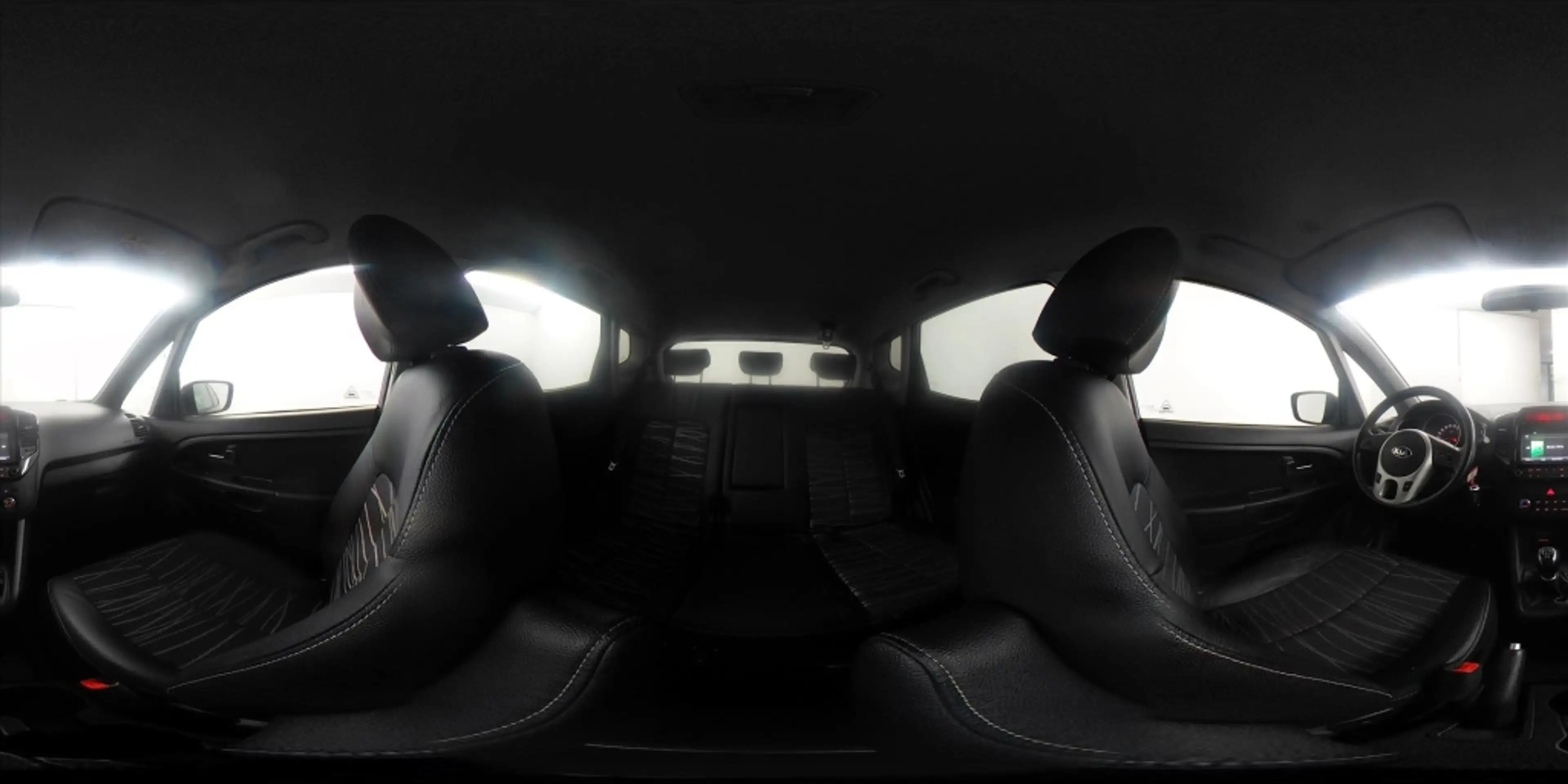 Kia Venga 1.4 CVVT DYNAMICPLUSLINE ECC/CRUISE/NAV/CAMERA/PAR — photo 46
