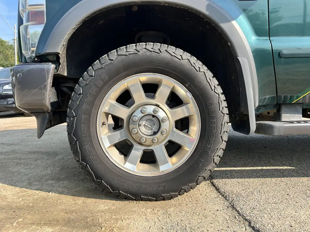 2009 Ford F-350 Super Duty Cabelas Crew Cab 156 | Luxury Pkg | Rear Cam | Moo — photo 4
