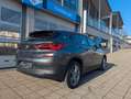 BMW X2 sDrive 18 i Advantage*AHK*Automatik*DAB* Grau - thumbnail 17