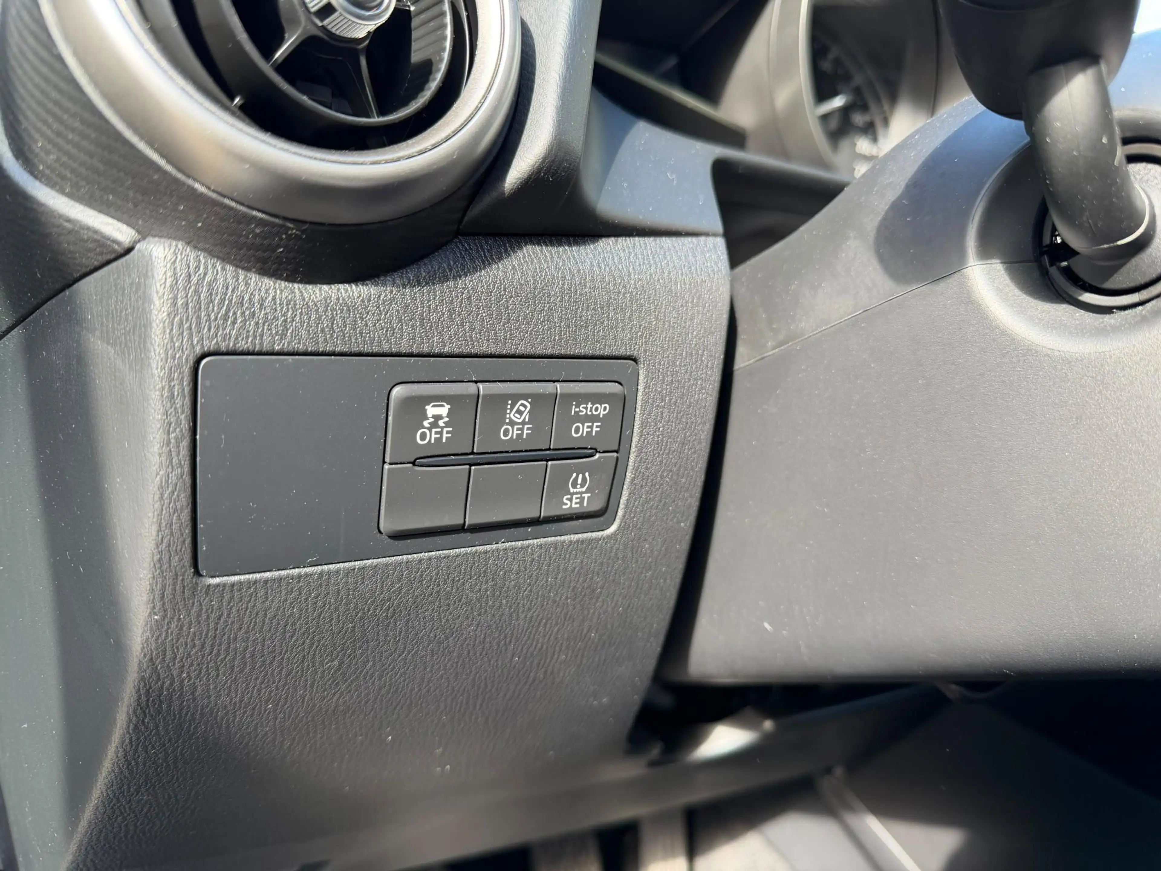 Mazda 2 1.5 Skyactiv-G Comfort — photo 18