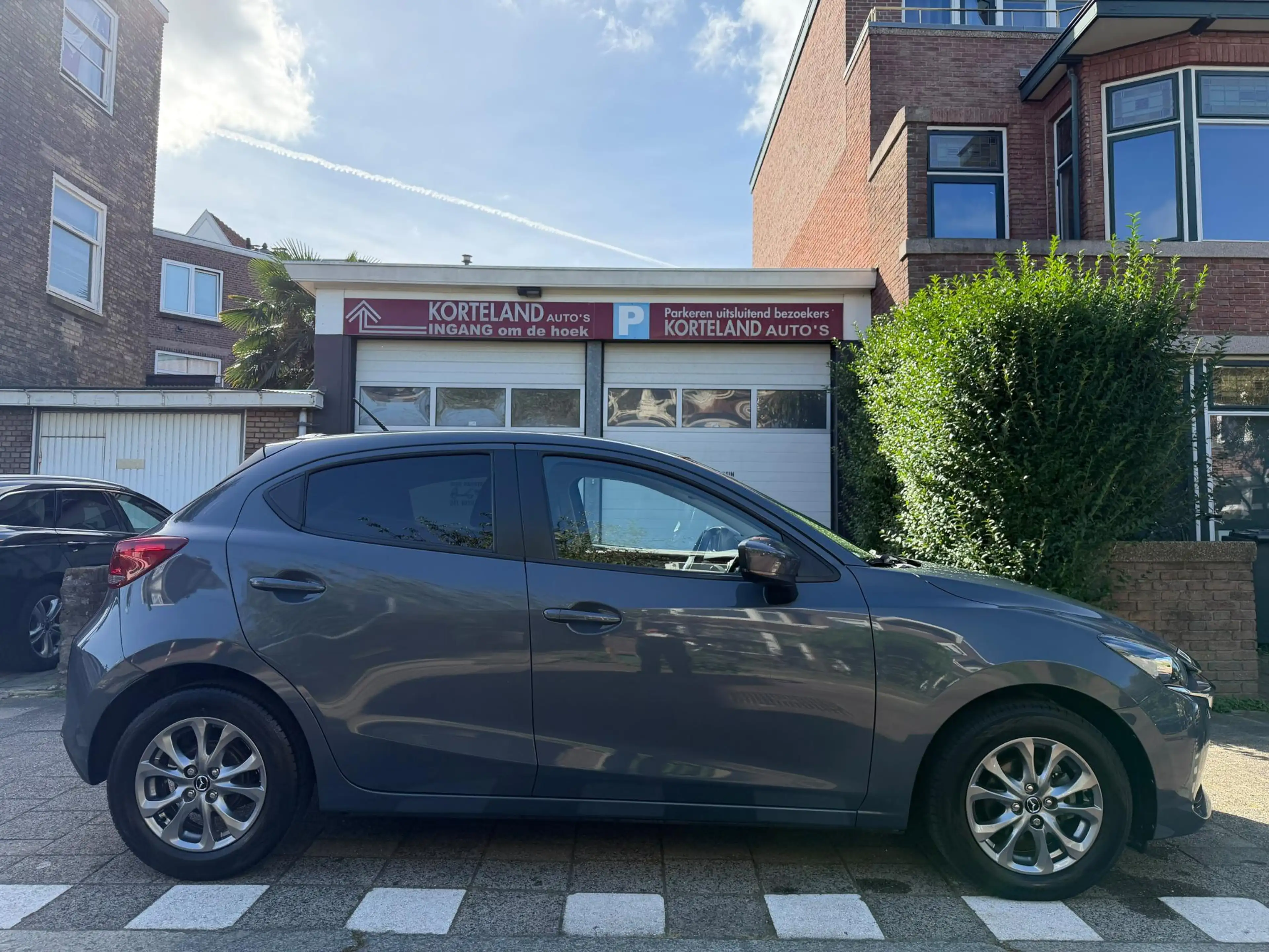 Mazda 2 1.5 Skyactiv-G Comfort — photo 2