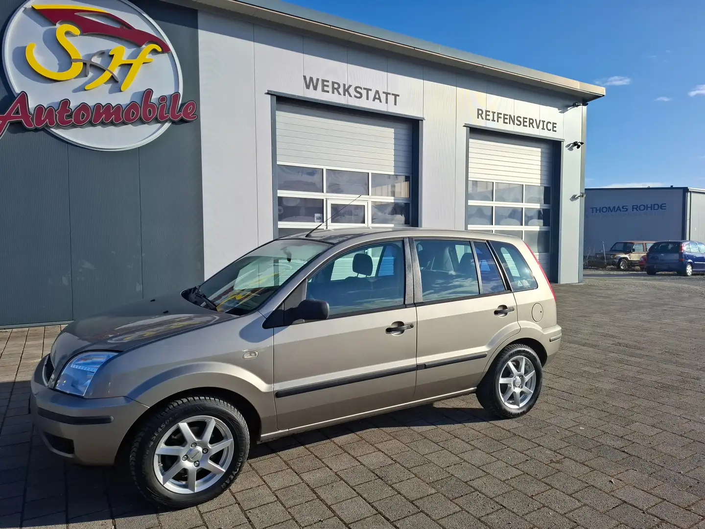 Ford Fusion Elegance Automatik,AHK,2.Hand Grau - 1