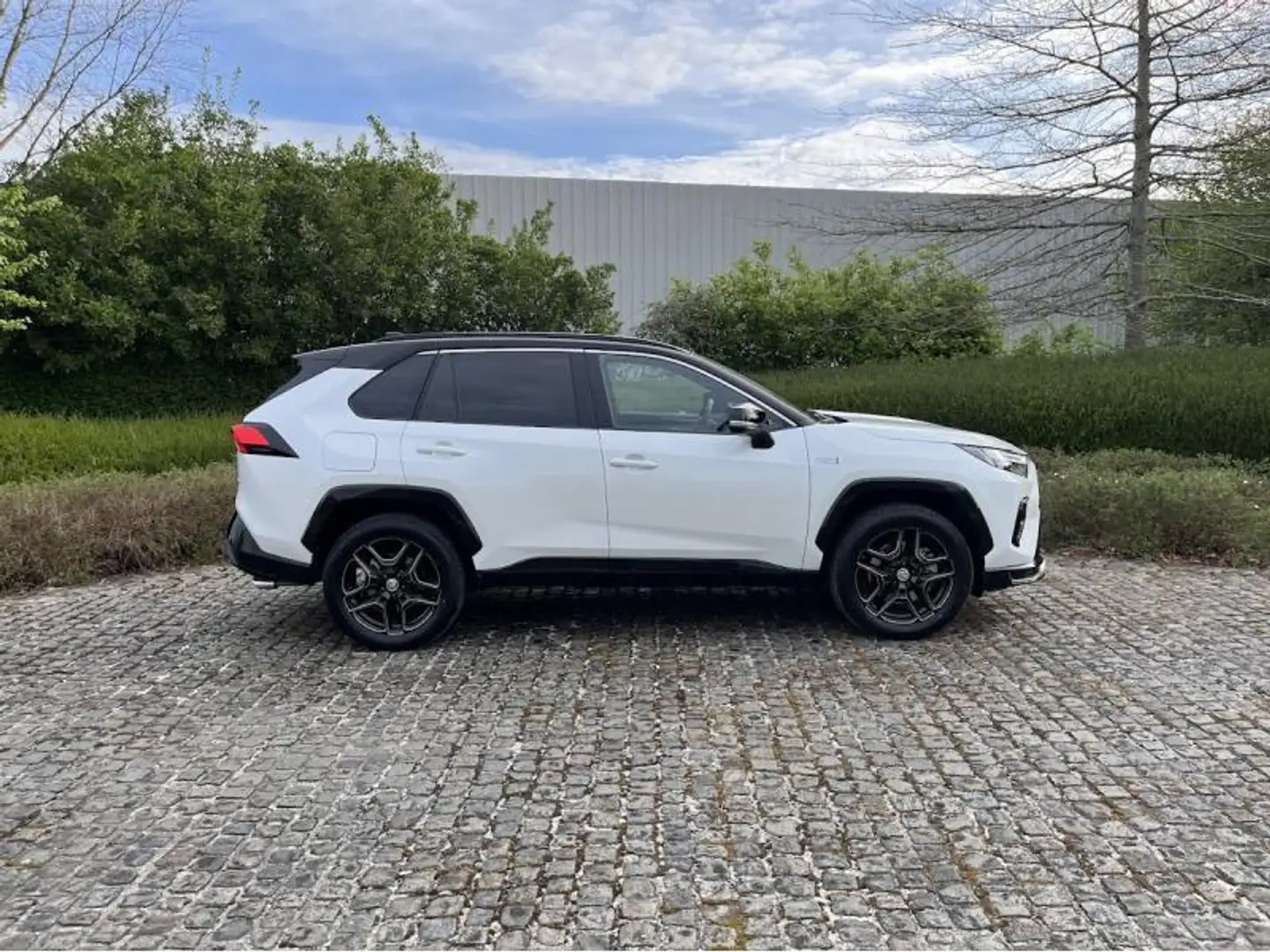 Toyota RAV 4 GR Sport Weiß - 2