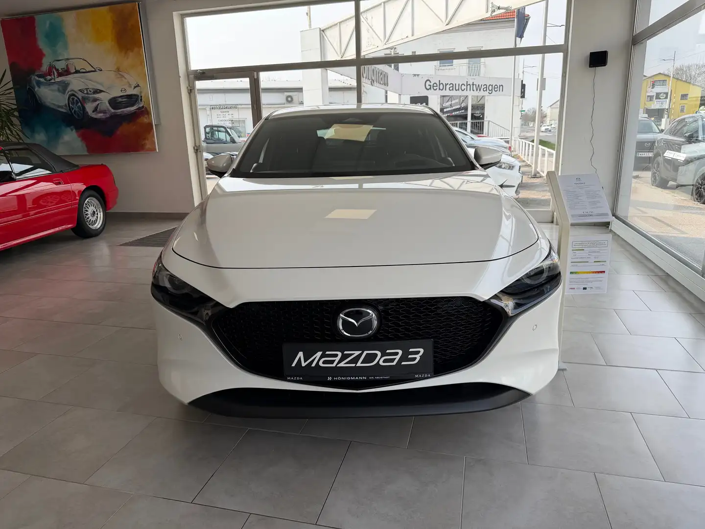 Mazda 3 e-Skyactiv-G140 Centre-Line Aut.+ Design Paket Weiß - 2