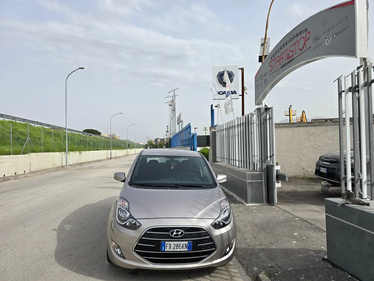 Hyundai iX20 iX20 Gris - 2