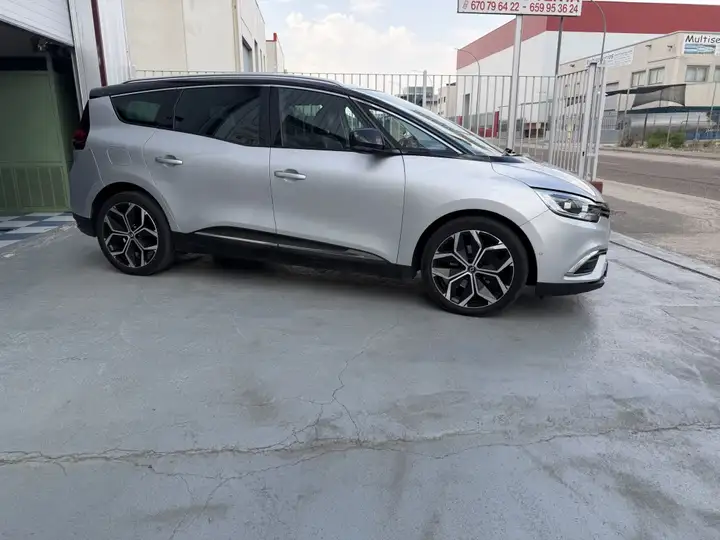 Renault Grand Scénic Zen Blue 1.7 dCi EDC 2021