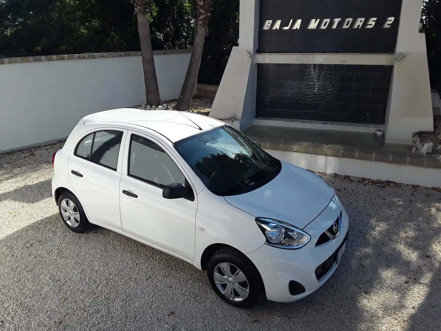 Nissan Micra 1.2 12V 5 porte Comfort *AUTOCARRO 5 POSTI* Bianco - 1