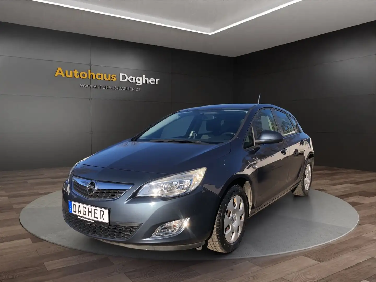 Opel Astra J Lim. 5-trg. Edition 1-Hand - 1