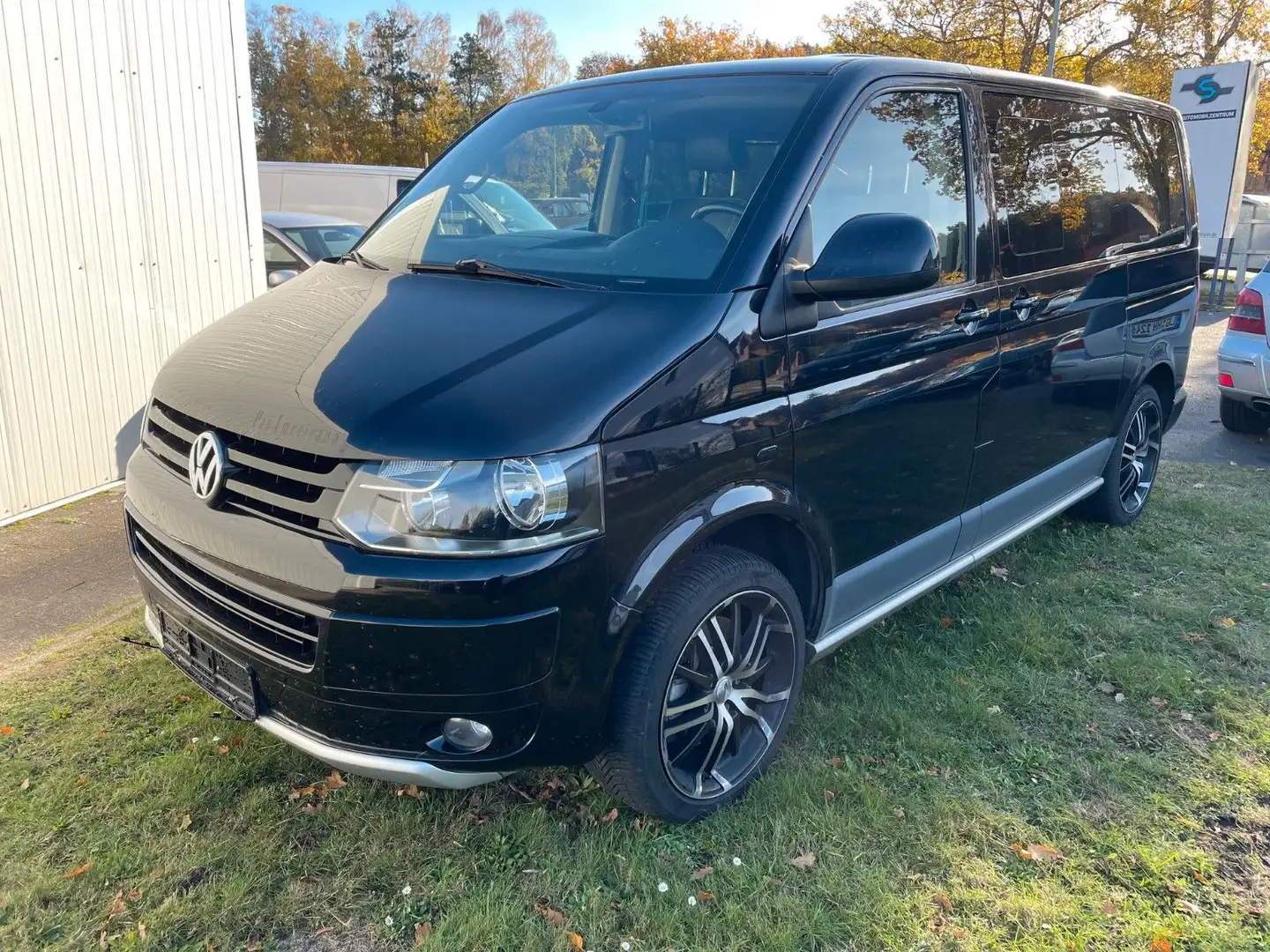 Volkswagen T5 Transporter T5 Multivan PanAmericana 4Motion 6 Sitzer+Sthzg! Noir - 1