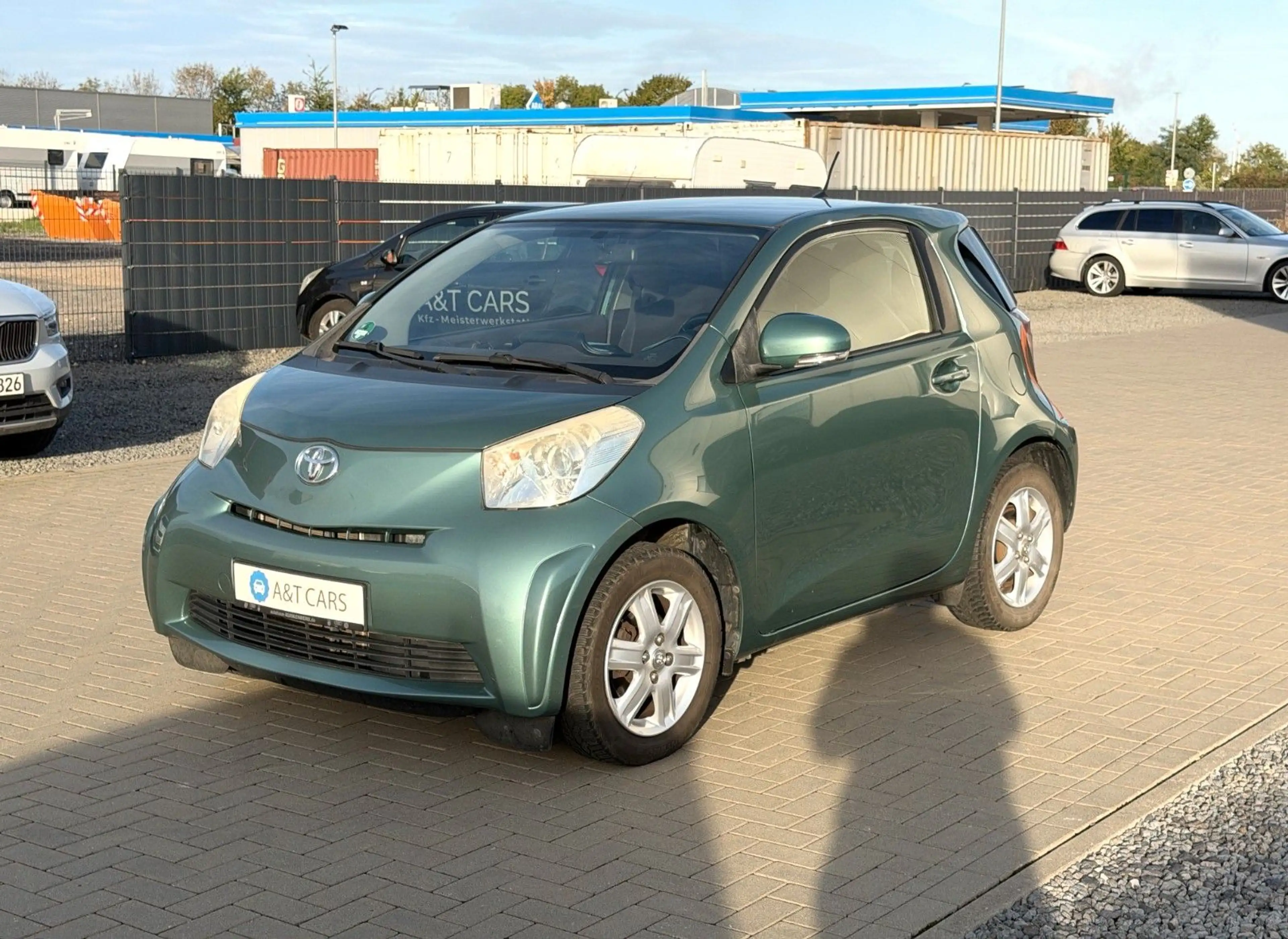 Toyota iQ / Klima / El. Fensterheber / AUX — photo 2
