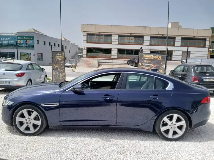 Jaguar XE 2.0 Diesel Prestige 2016, foto 10