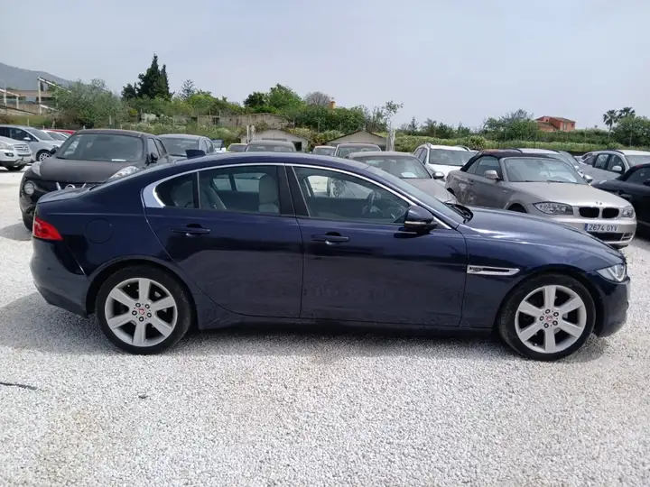 Jaguar XE 2.0 Diesel Prestige 2016, foto 3