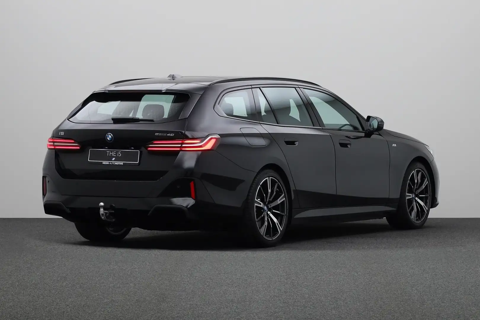 BMW i5 edrive 40 Touring / Msport Edition / Innovation / Czarny - 2