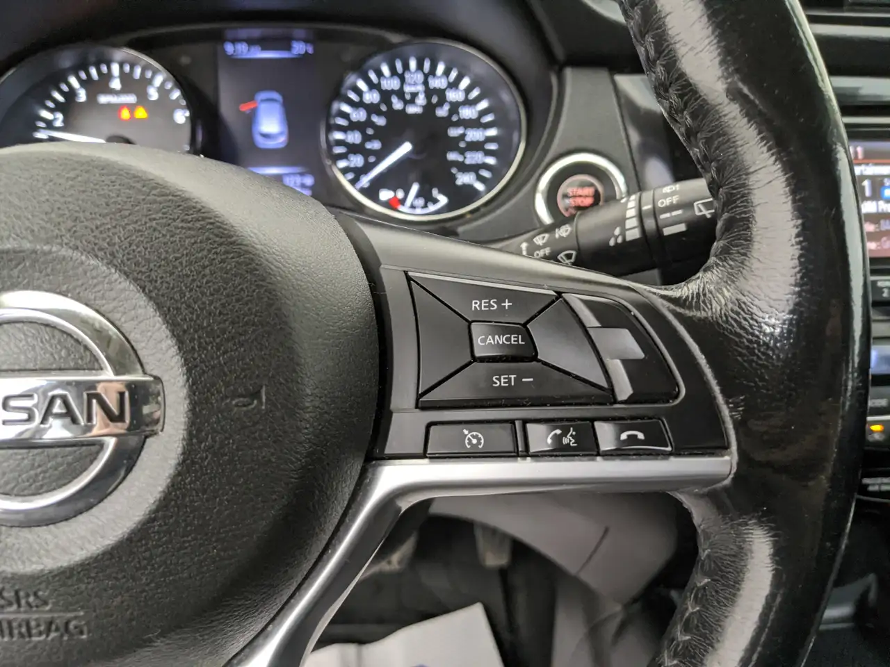 Nissan Qashqai снимка Nissan Qashqai