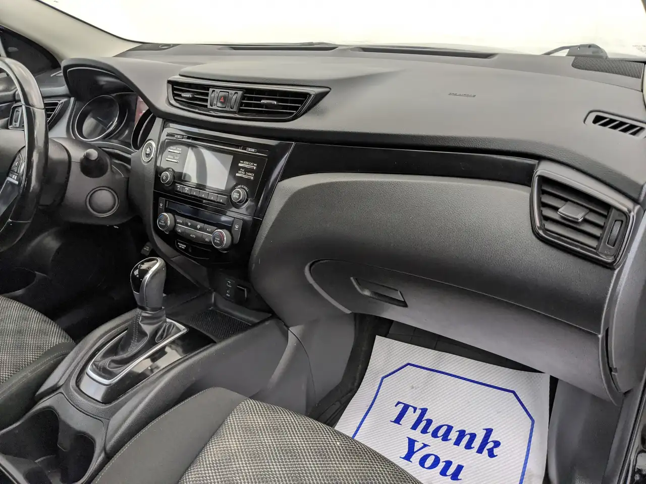 Nissan Qashqai снимка Nissan Qashqai