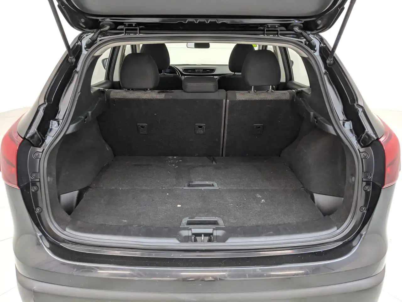 Nissan Qashqai снимка Nissan Qashqai