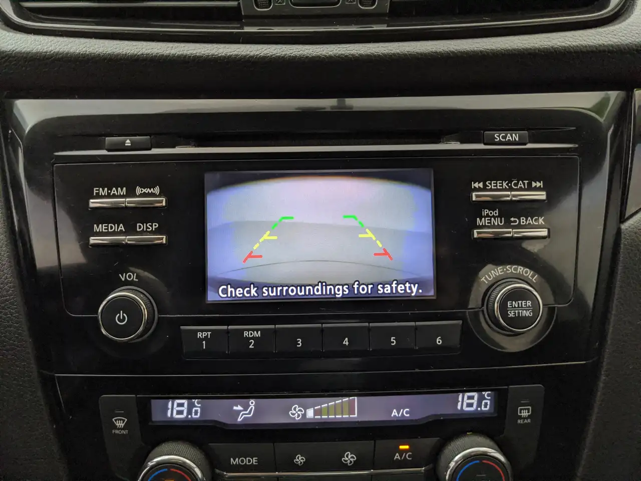 Nissan Qashqai снимка Nissan Qashqai