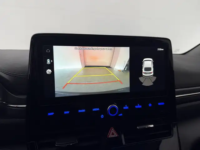 Hyundai Ioniq view 20
